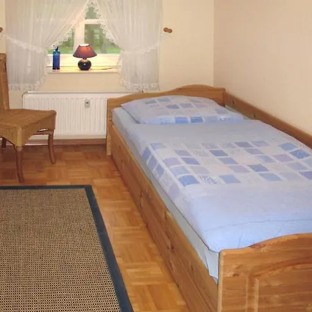 Apartment Dirks شقة *